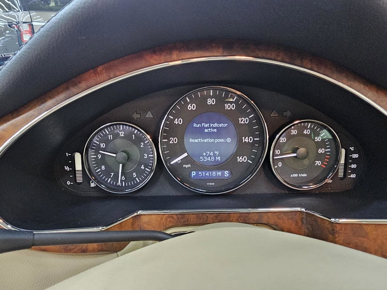 Used 2006 Mercedes-Benz CLS 500 w/ Premium Pkg image 31