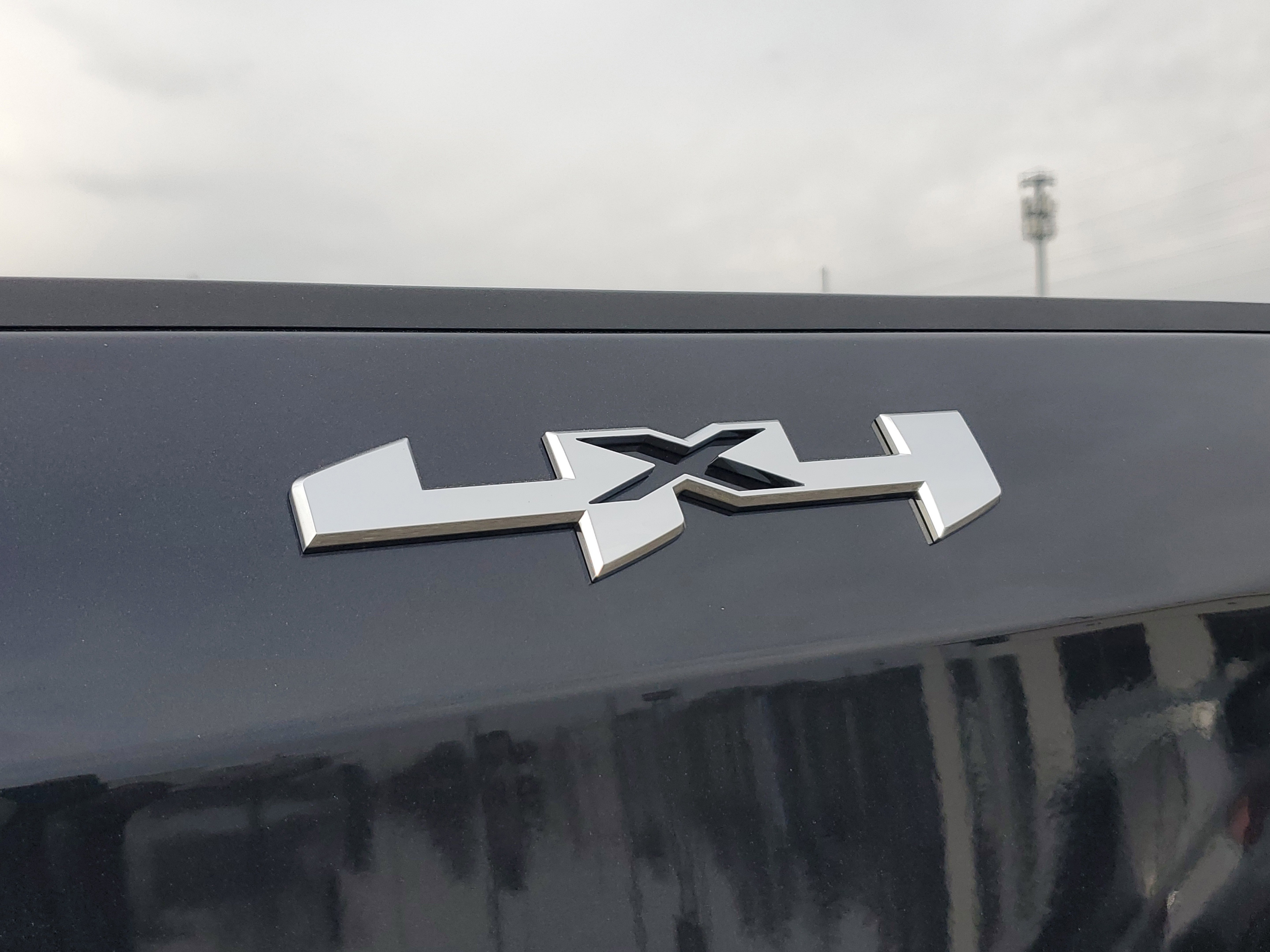 New 2025 GMC Sierra 1500 Elevation image 6