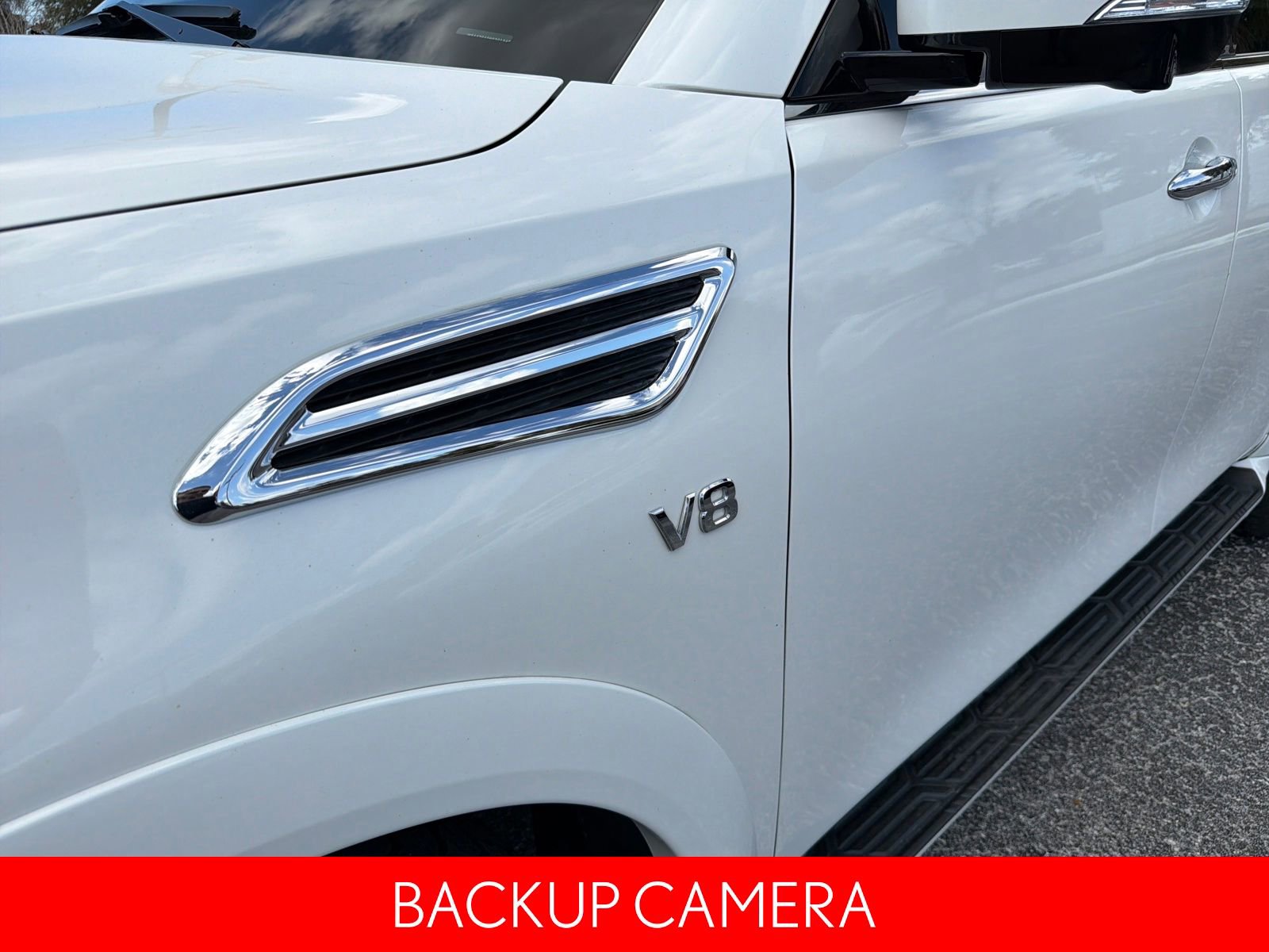 Used 2022 Nissan Armada SL w/ Captain's Chairs Package image 12