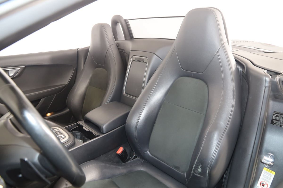 Used 2017 Jaguar F-TYPE Convertible RWD image 30