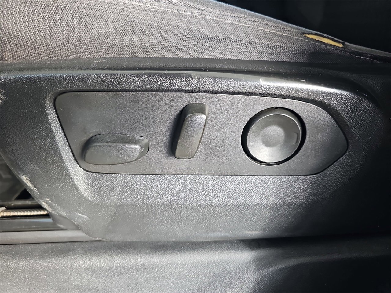 Used 2022 Chevrolet Silverado 1500 LT Trail Boss image 29