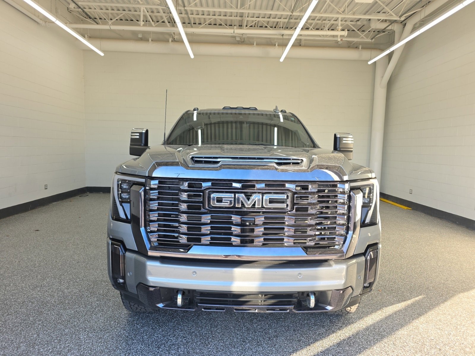 Used 2024 GMC Sierra 2500 Denali Ultimate w/ Max Trailering Package image 8