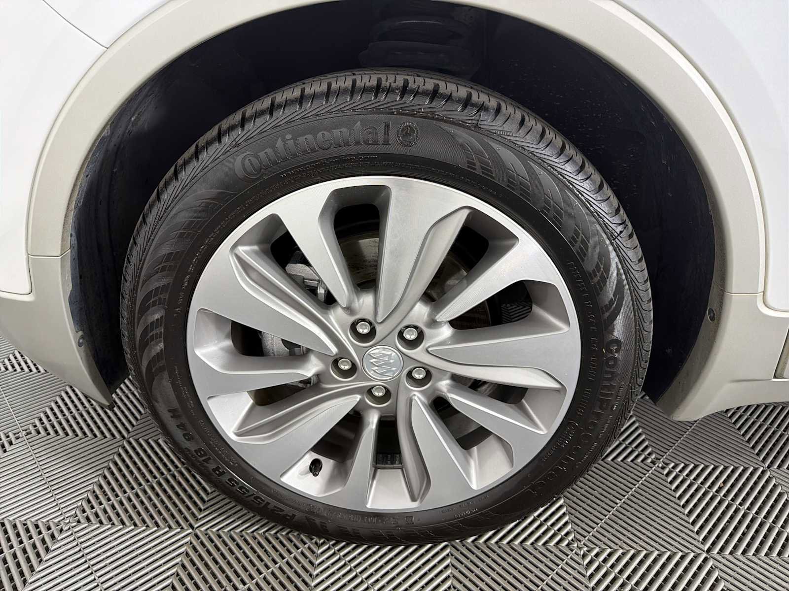 Used 2019 Buick Encore Preferred FWD image 9