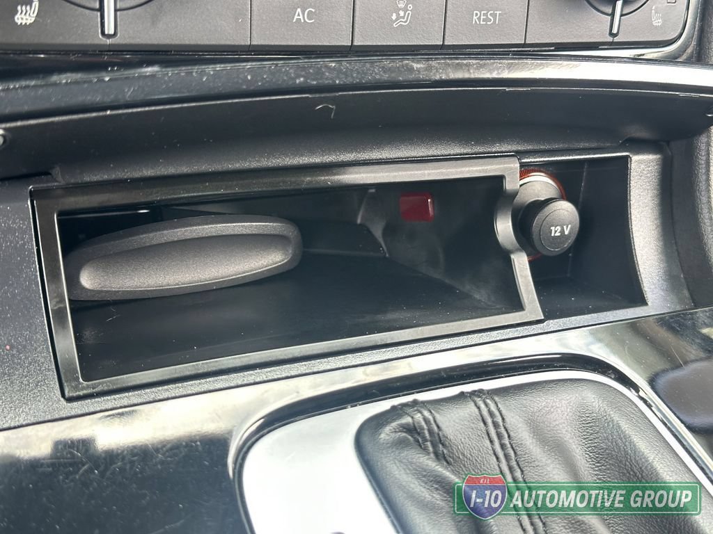 Used 2013 Volkswagen Touareg Sport AWD/4WD image 27