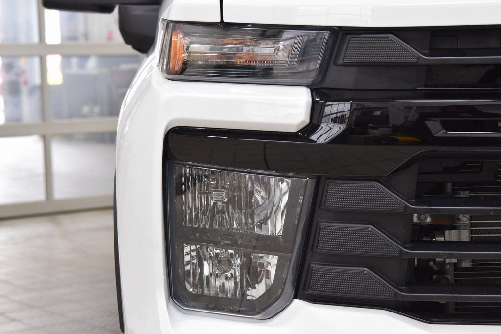 Used 2025 Chevrolet Silverado 3500 W/T w/ WT Convenience Package AWD/4WD image 6