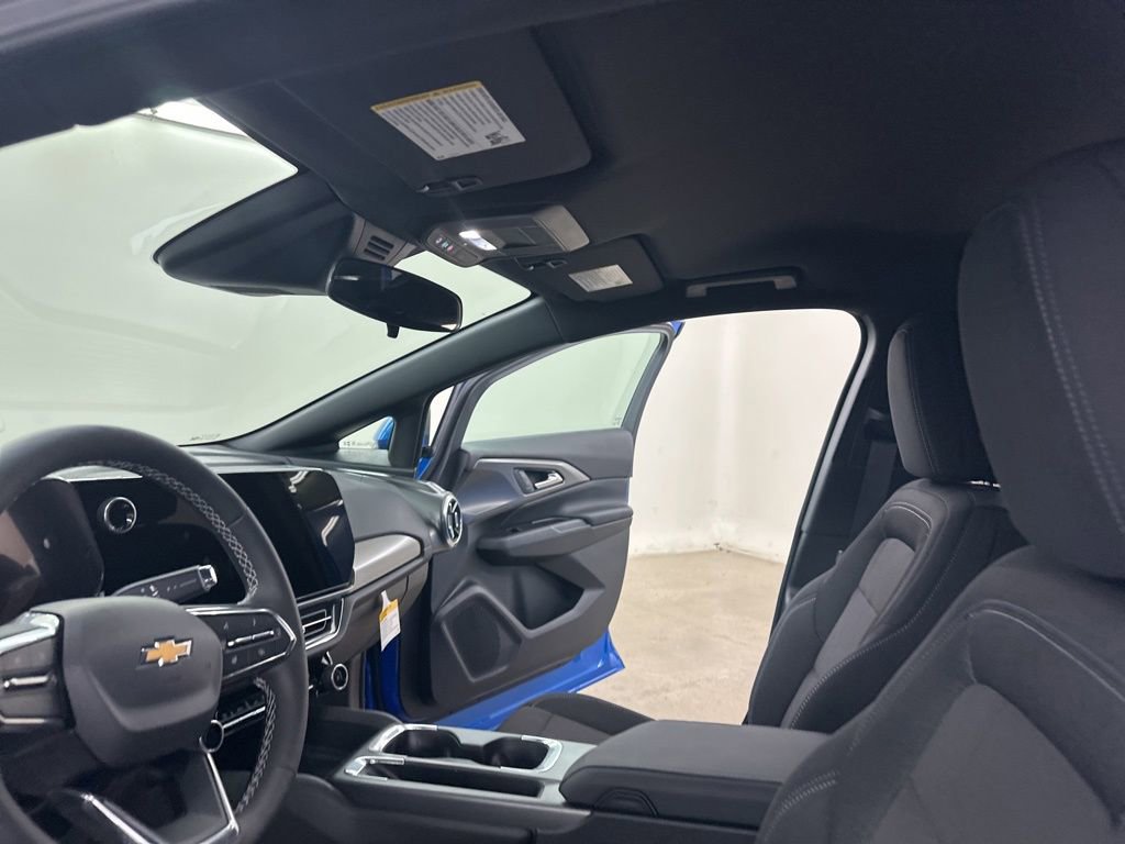 New 2026 Chevrolet Equinox EV LT image 28