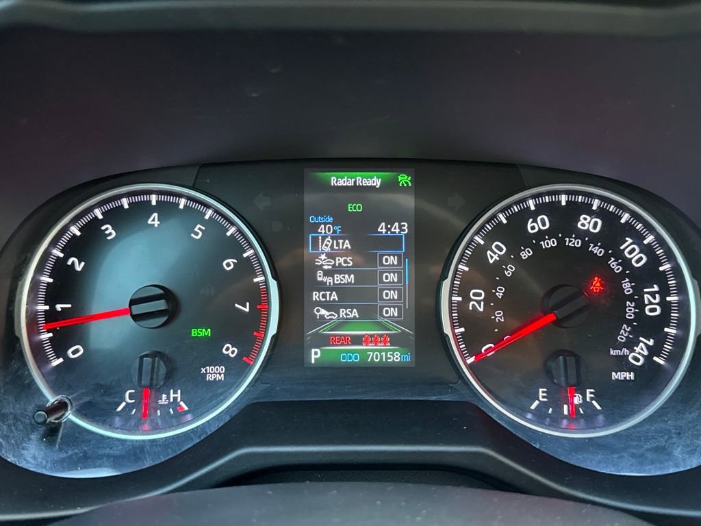 Used 2020 Toyota RAV4 XLE image 19