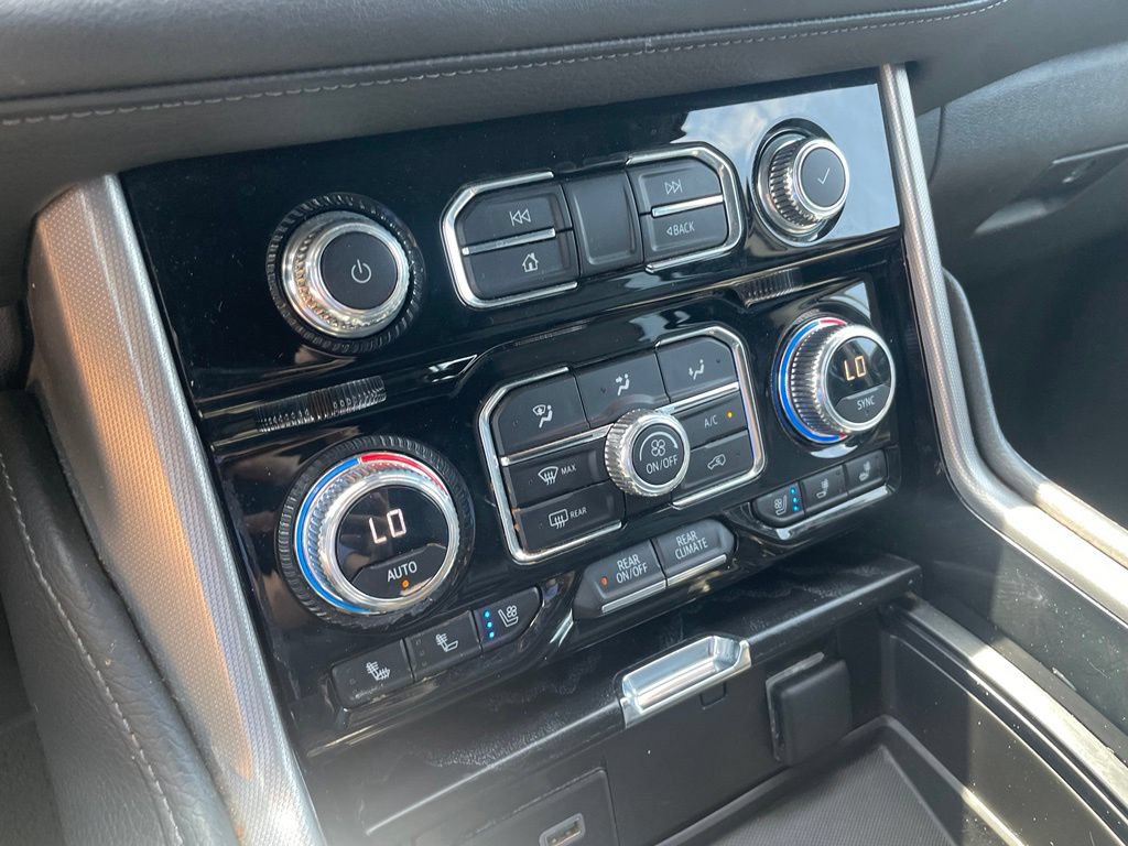 Used 2023 GMC Yukon Denali AWD/4WD image 22