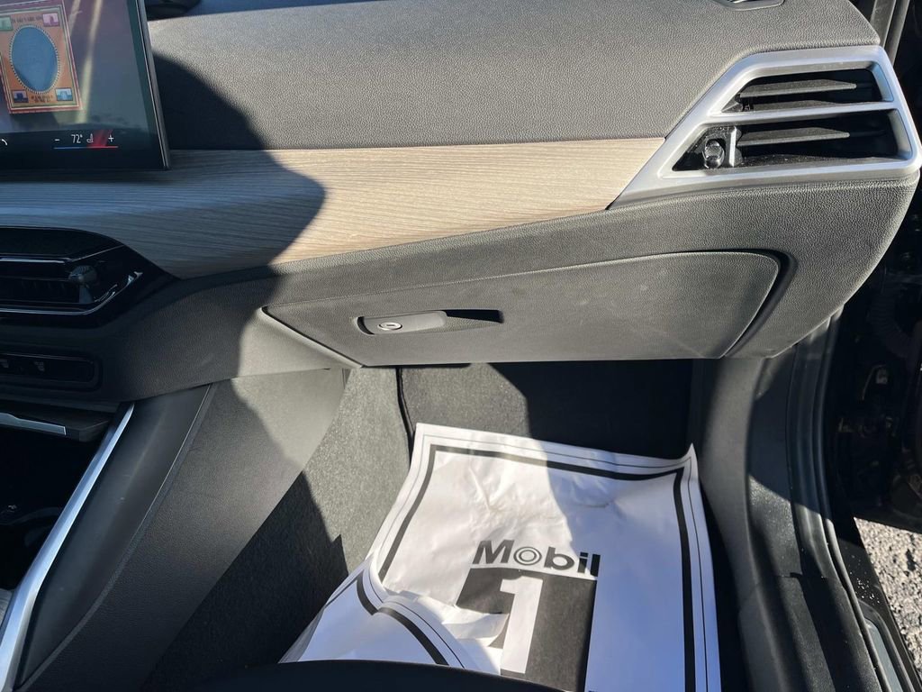 Used 2025 BMW 330i xDrive Sedan image 24