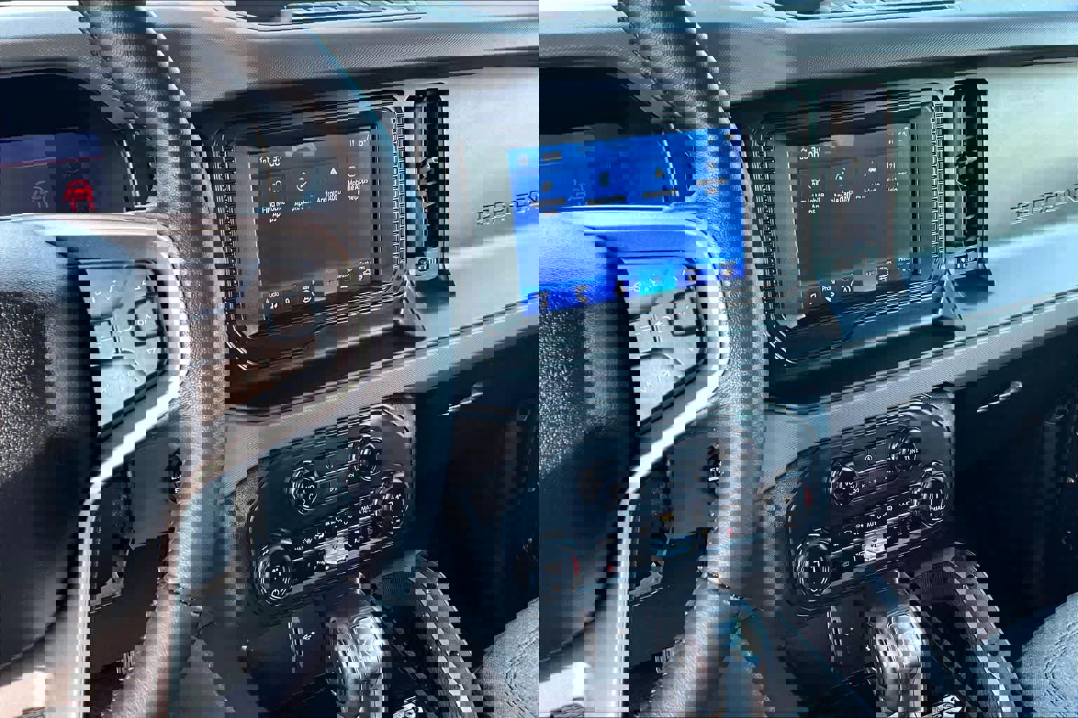 Used 2023 Ford Bronco Big Bend w/ Sasquatch Package image 6