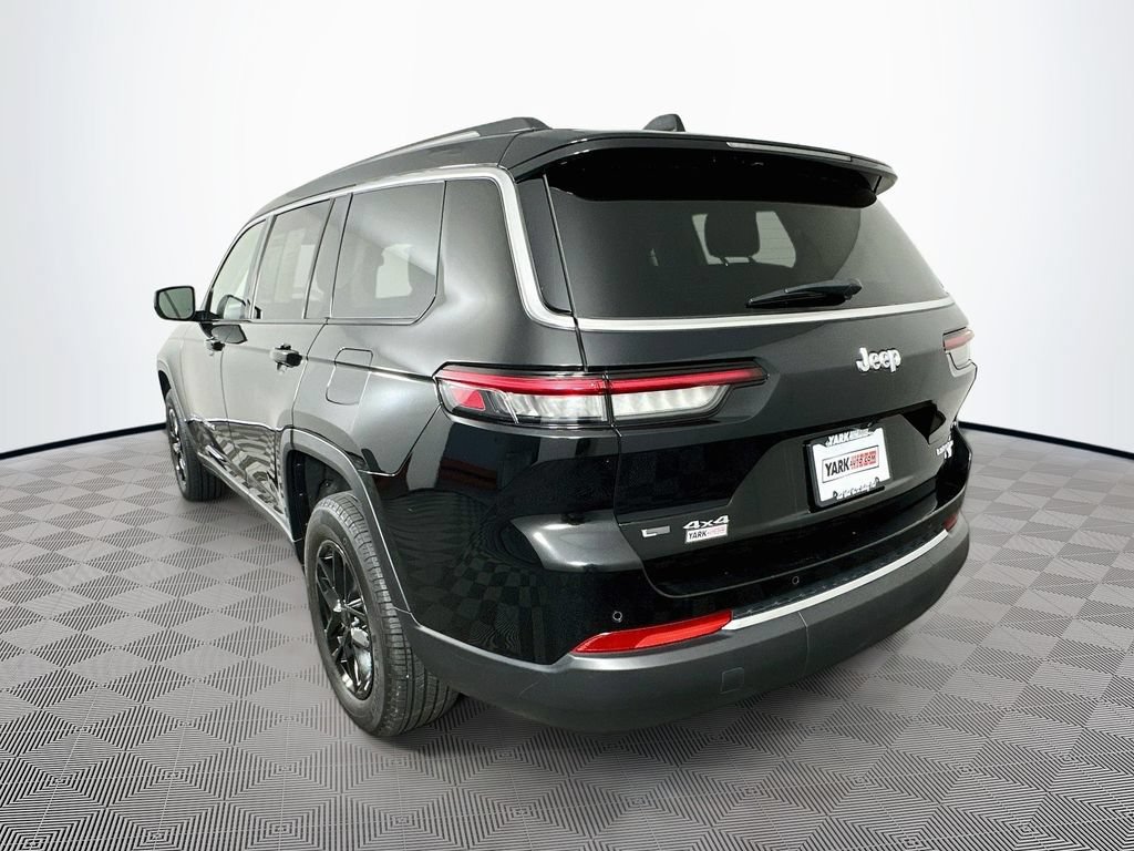 Certified 2022 Jeep Grand Cherokee L Laredo w/ Luxury Tech Group I AWD/4WD image 8