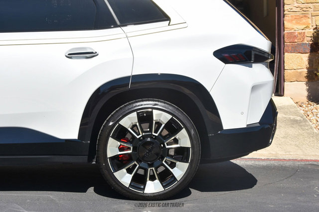 Used 2024 BMW XM w/ M Driver's Package image 5