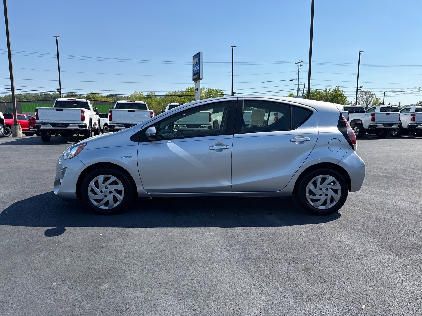 Used 2015 Toyota Prius C Two image 6
