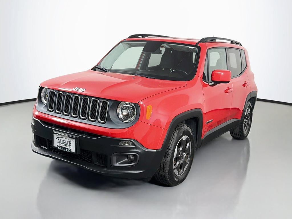 Used 2015 Jeep Renegade Latitude w/ Cold Weather Group II FWD image 3