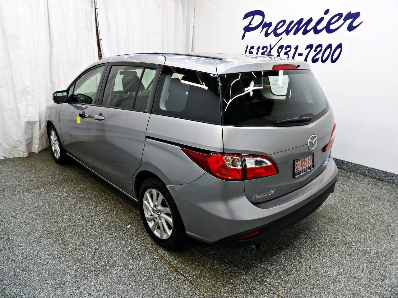 Used 2014 MAZDA MAZDA5 Sport FWD image 4