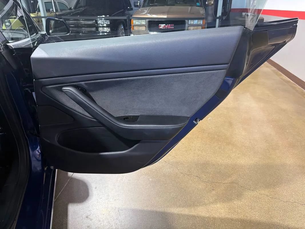 Used 2019 Tesla Model 3 Long Range AWD/4WD image 95