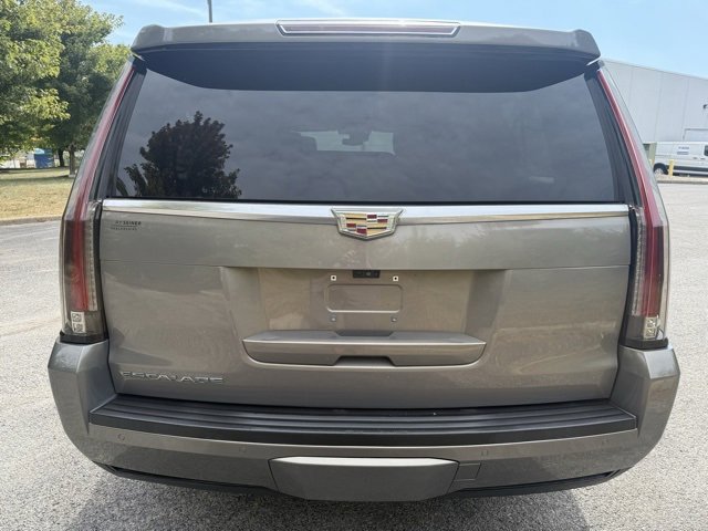Used 2017 Cadillac Escalade ESV Platinum image 6