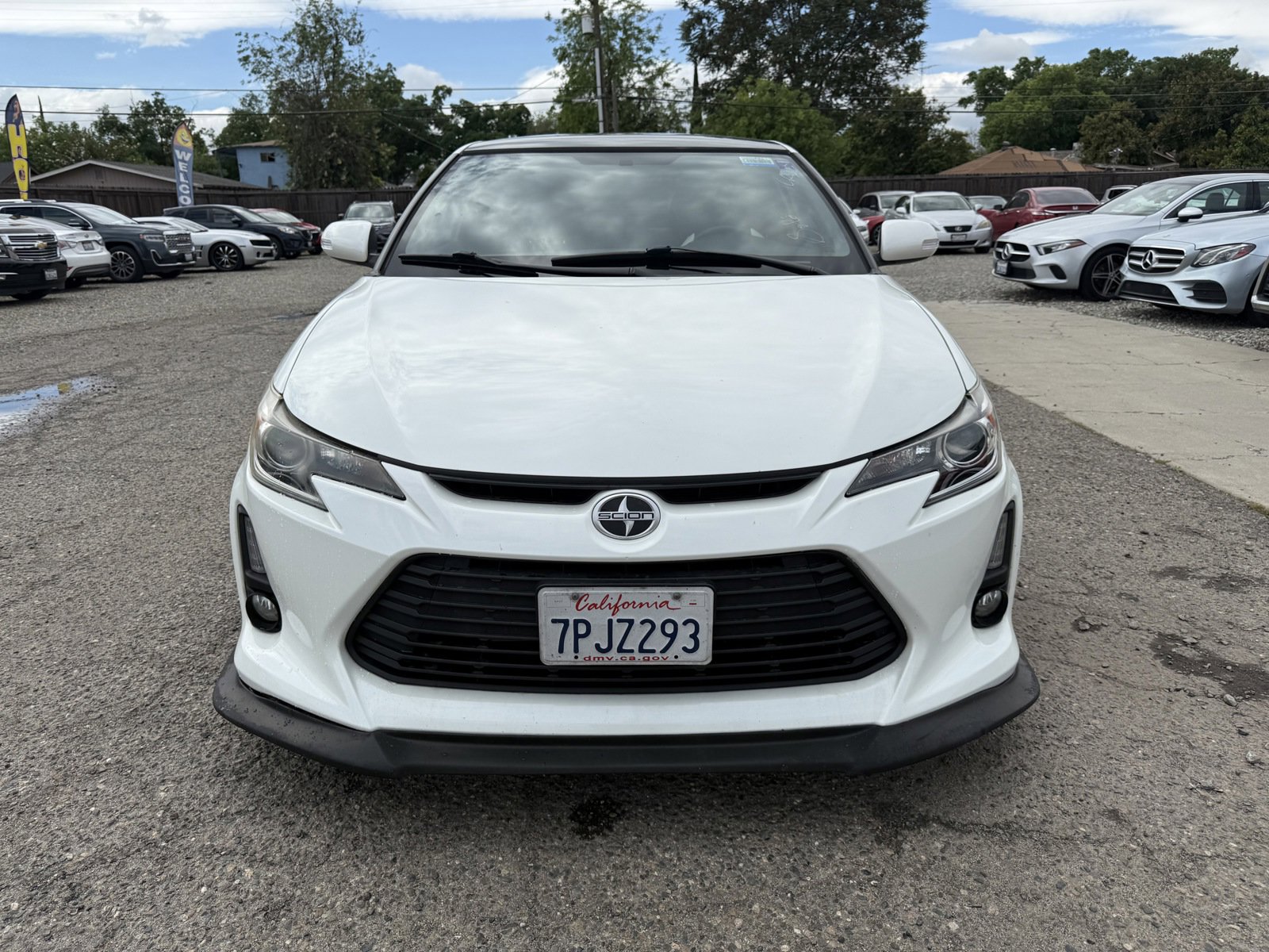 Used 2015 Scion tC image 2
