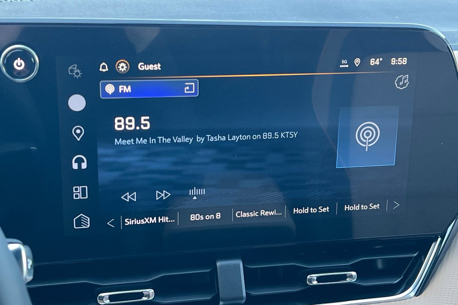 New 2026 Chevrolet Equinox ACTIV AWD/4WD image 15