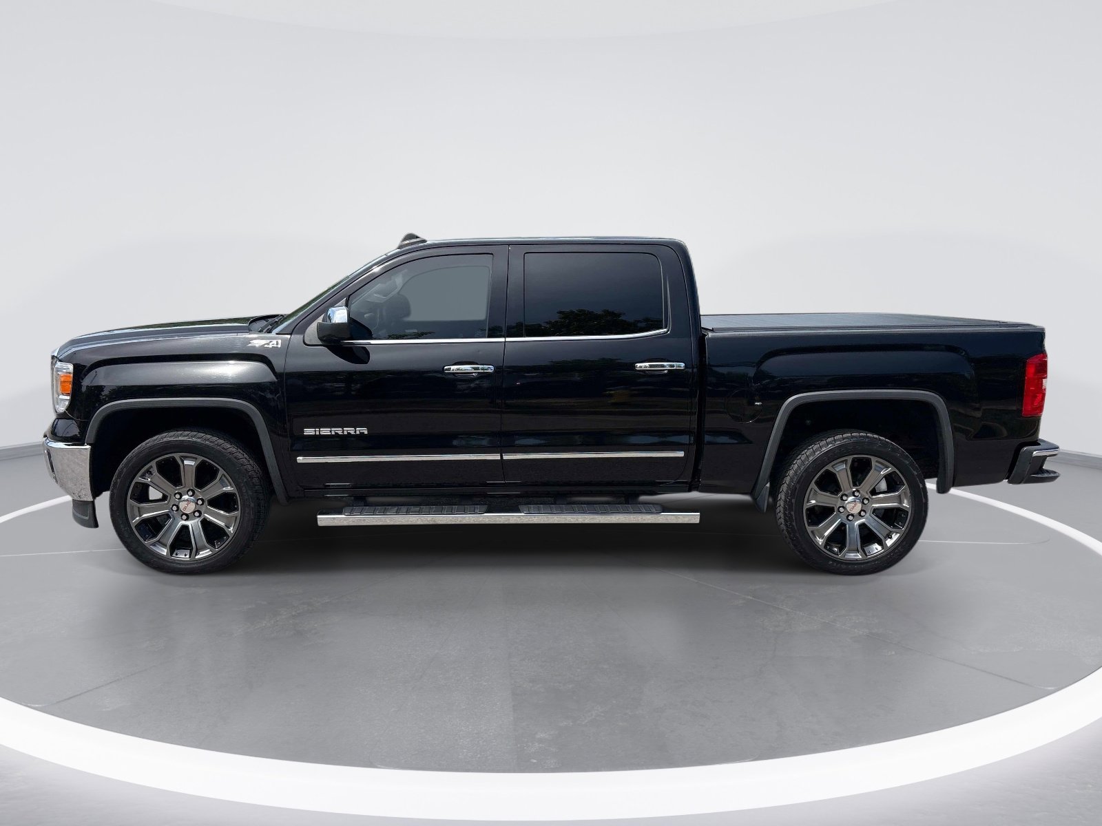 Used 2015 GMC Sierra 1500 SLT w/ SLT Crew Cab Value Package AWD/4WD image 5