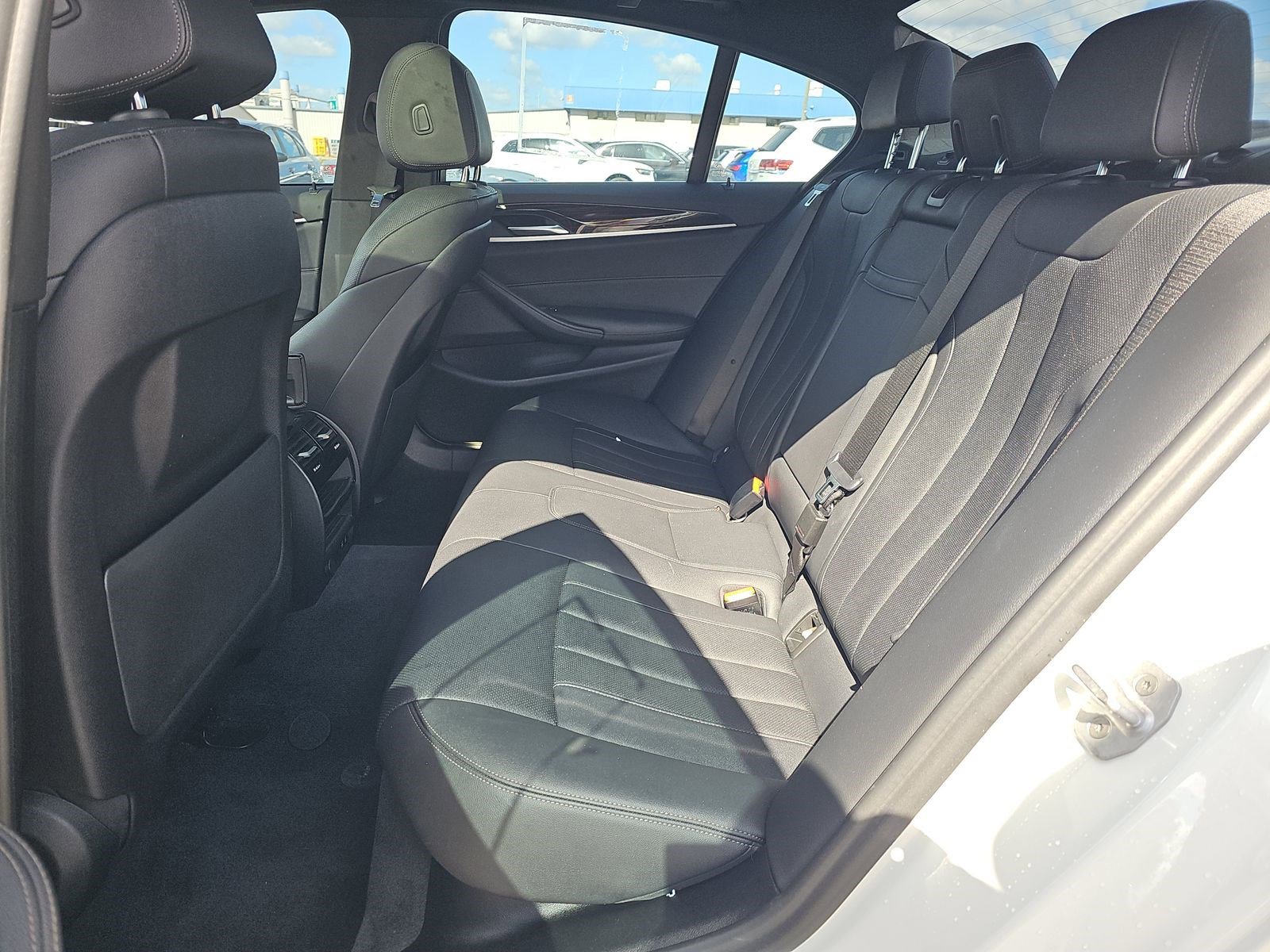 Used 2021 BMW 540i w/ Convenience Package RWD image 14