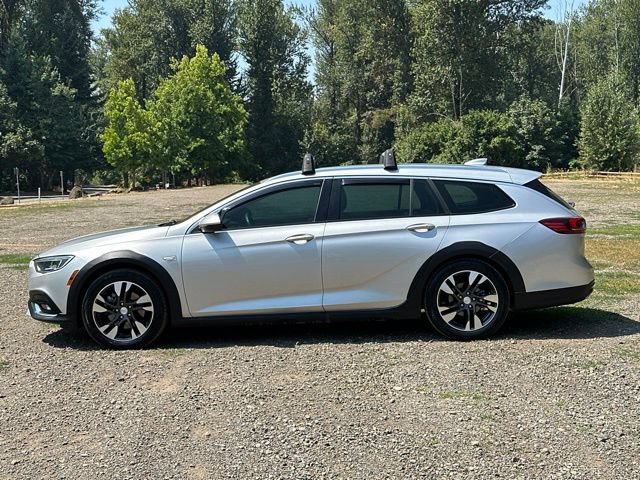 Used 2018 Buick Regal Preferred w/ Sights and Sounds Package AWD/4WD image 34