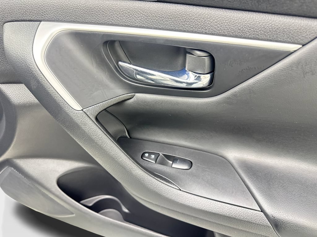 Used 2017 Nissan Altima 2.5 SV FWD image 49