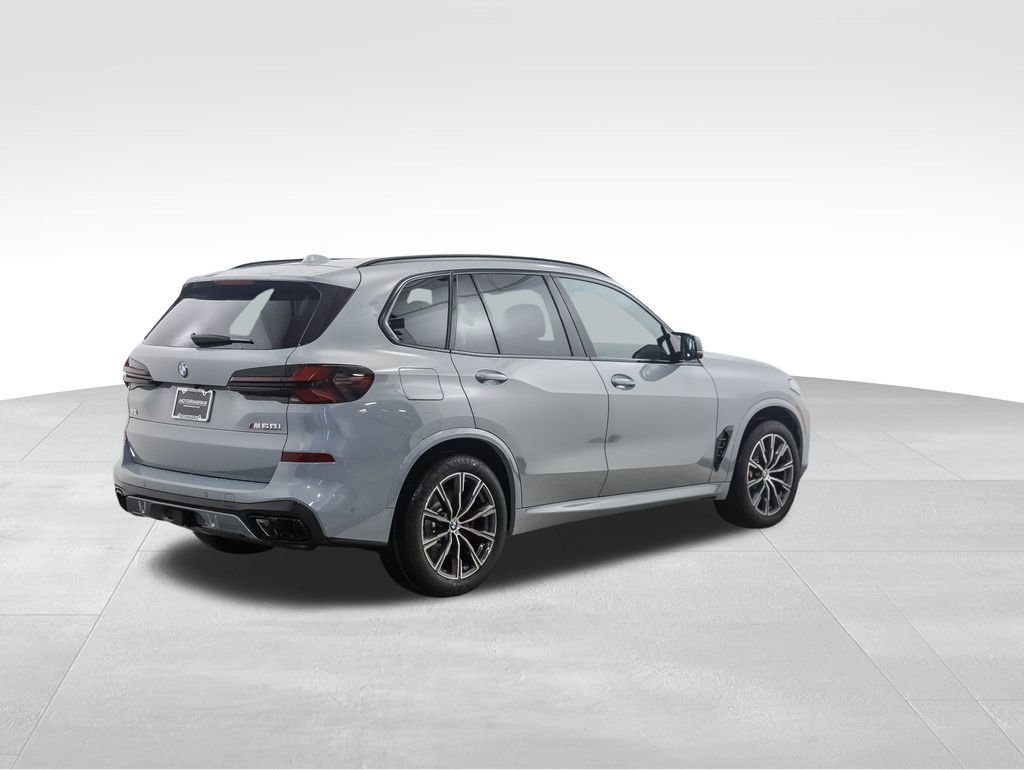 New 2026 BMW X5 M60i image 5
