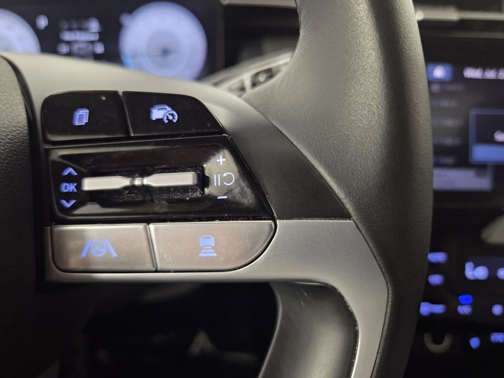 Used 2023 Hyundai Tucson SEL w/ Convenience Package FWD image 17
