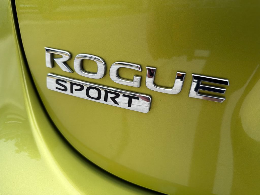 Used 2020 Nissan Rogue Sport SL w/ Premium Package FWD image 10