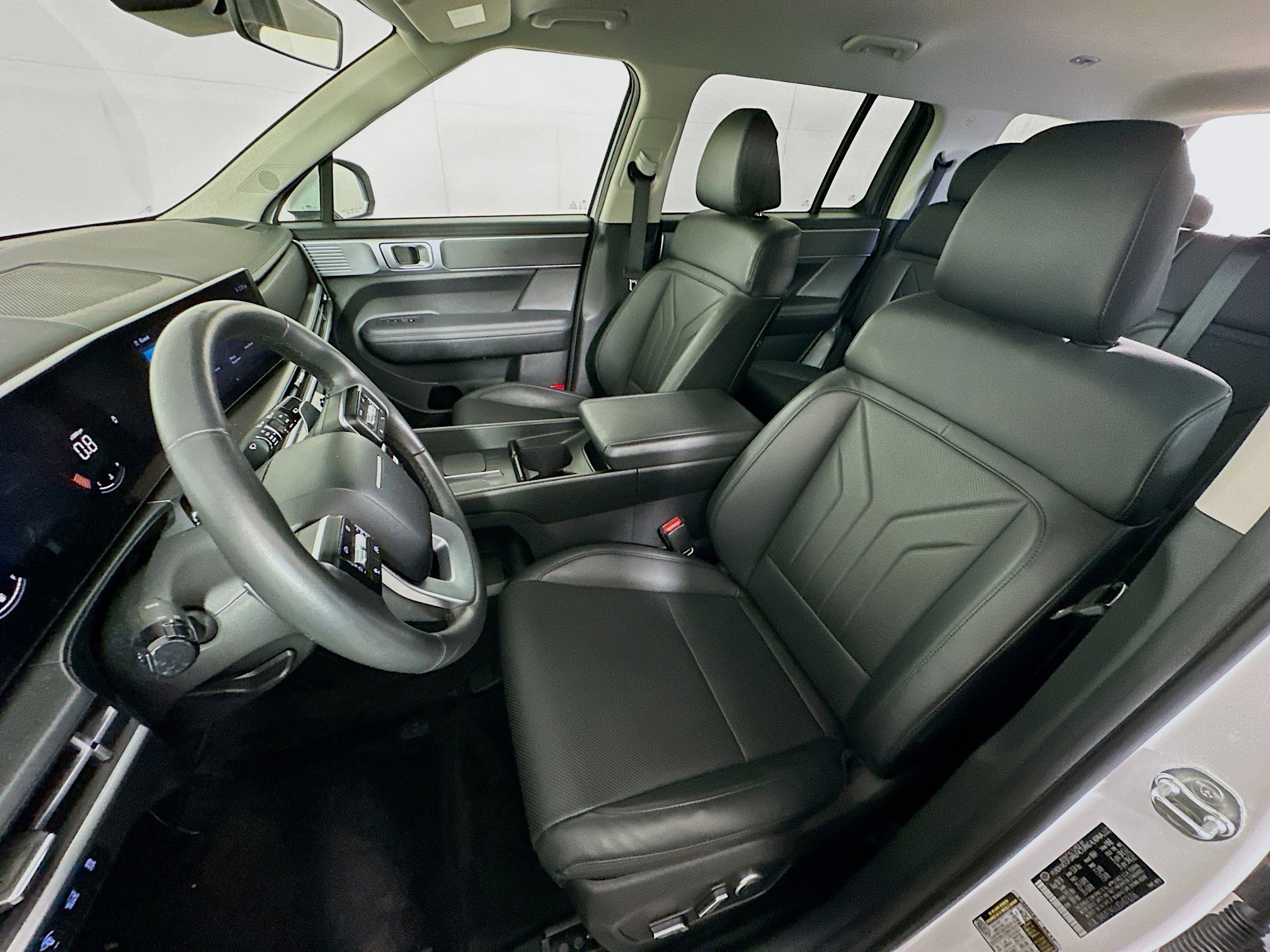 Used 2025 Hyundai Santa Fe SEL image 13