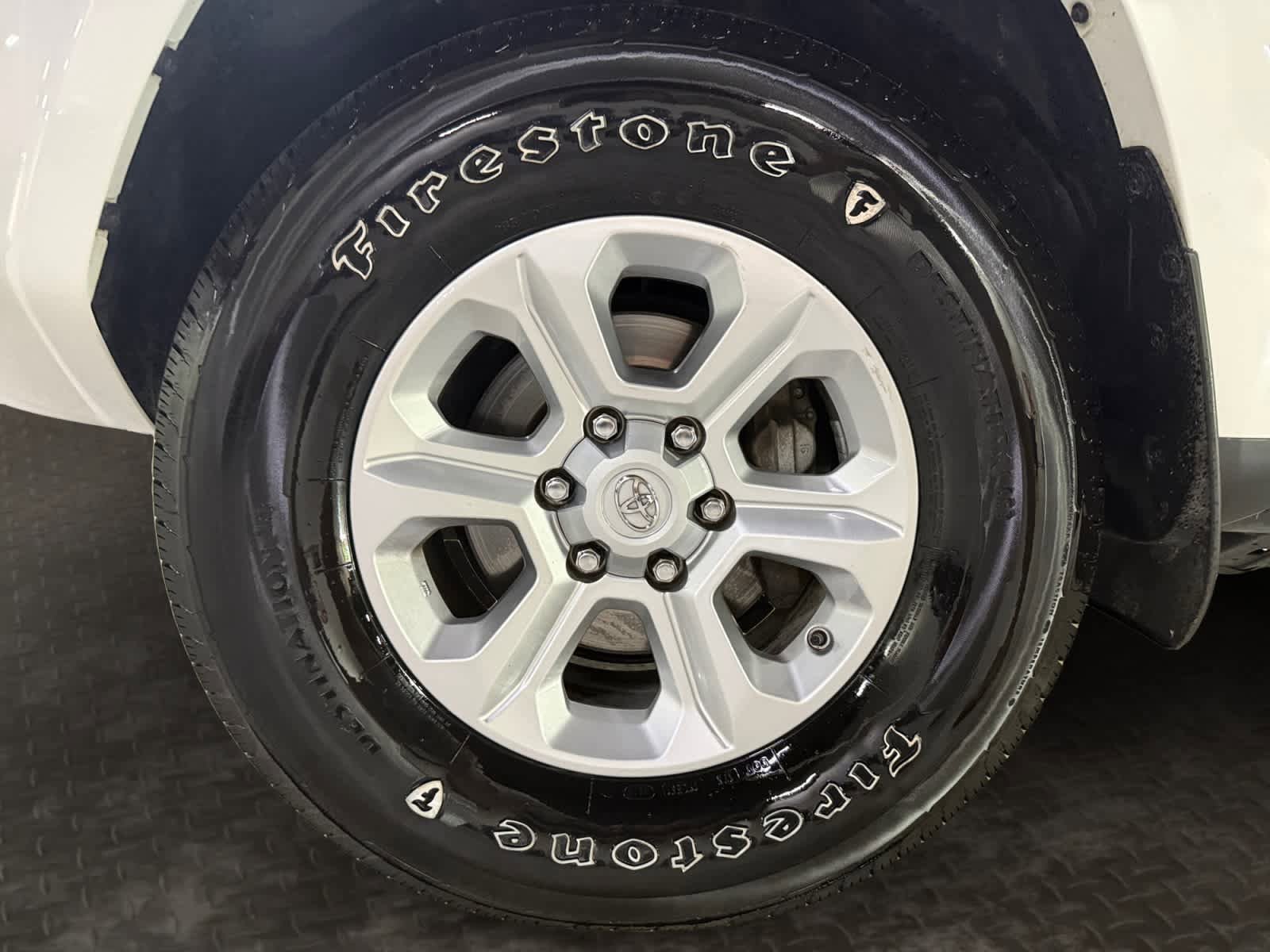Used 2024 Toyota 4Runner SR5 RWD image 21