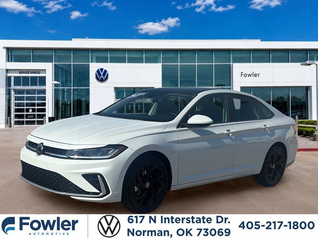Used 2025 Volkswagen Jetta SE