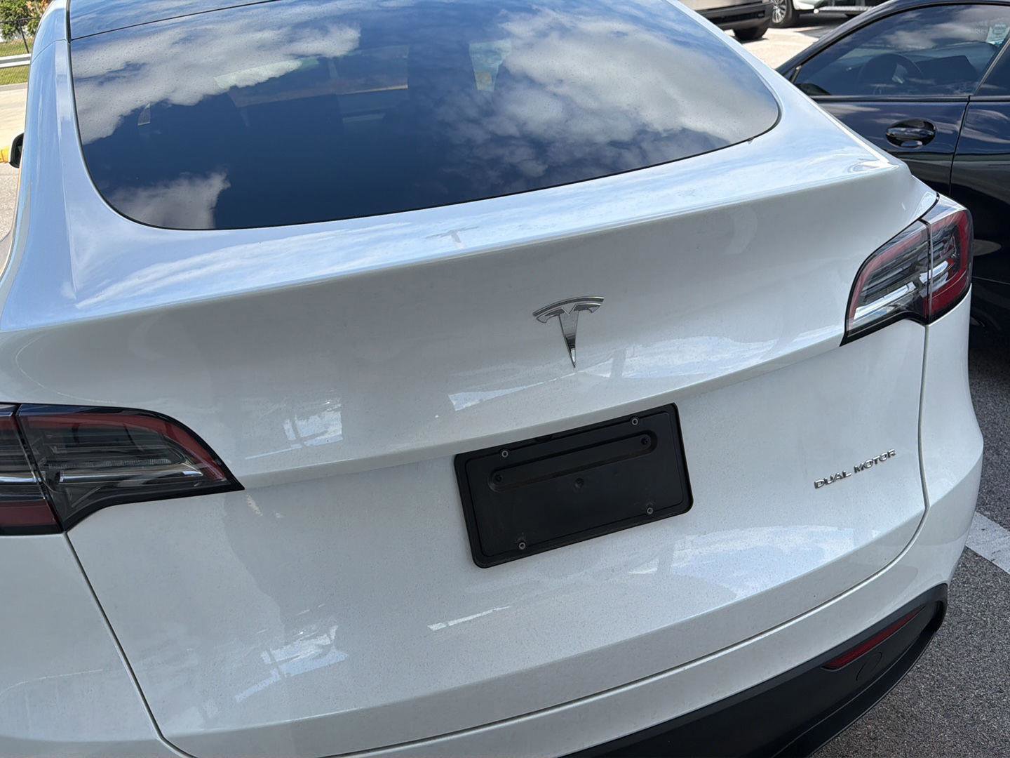 Used 2025 Tesla Model Y Long Range AWD/4WD image 12