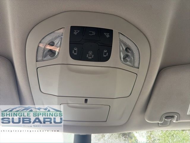 Used 2024 Chrysler Pacifica Touring-L FWD image 43