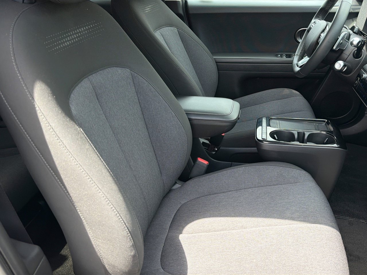 Certified 2025 Hyundai Ioniq 5 SE AWD/4WD image 25