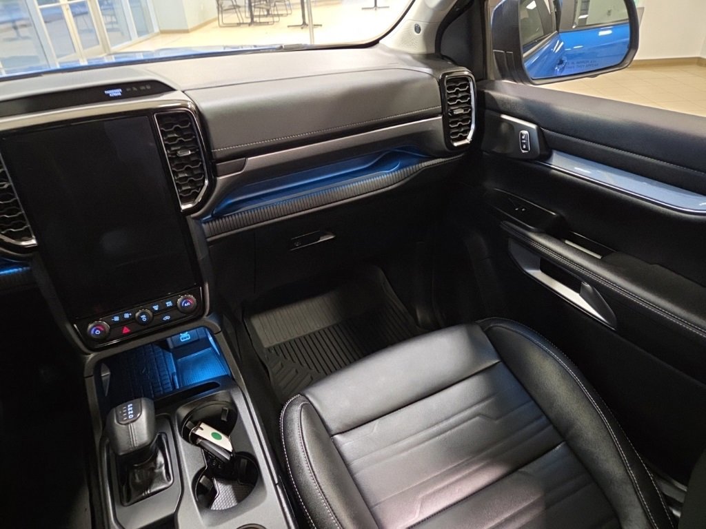 Used 2024 Ford Ranger Lariat w/ Trailer Tow Package image 18