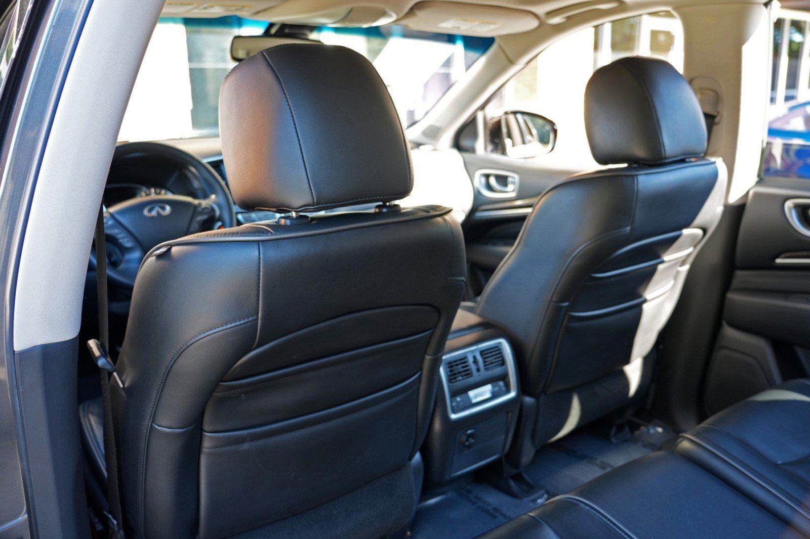 Used 2015 INFINITI QX60 FWD w/ Premium Plus Package image 38