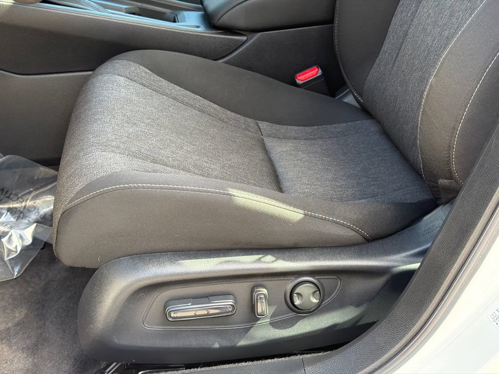 Used 2023 Honda Accord EX image 13