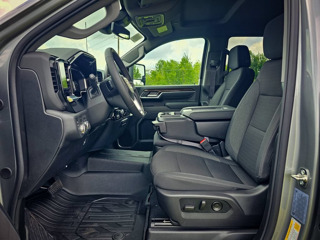 New 2026 GMC Sierra 2500 SLE w/ SLE Value Package; AWD/4WD image 13