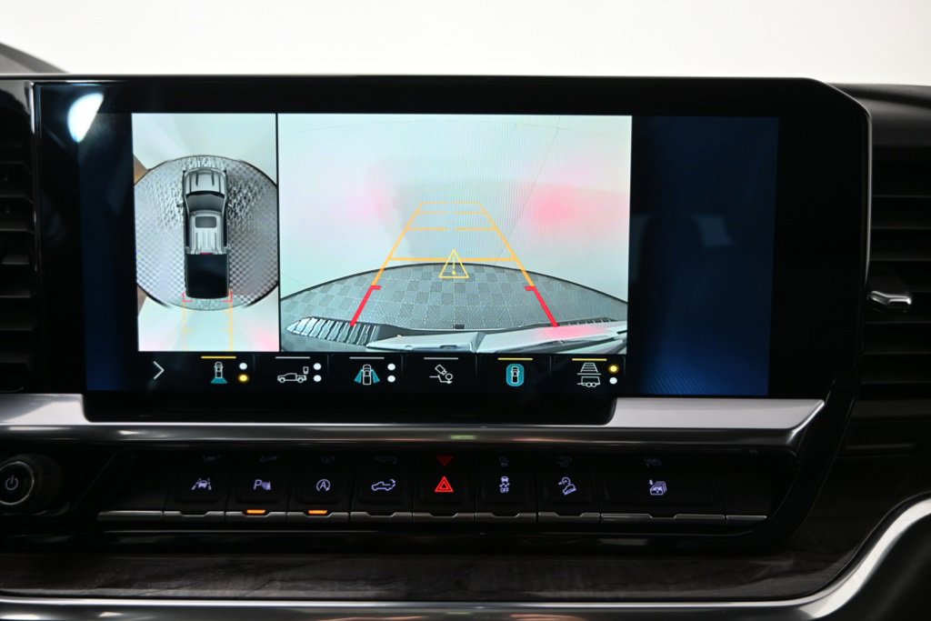 Used 2022 Chevrolet Silverado 1500 LTZ w/ Technology Package image 34