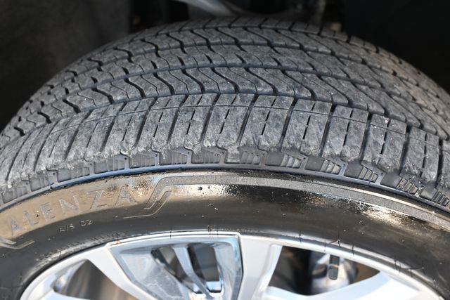 Used 2024 Chevrolet Tahoe High Country w/ Premium Package image 28