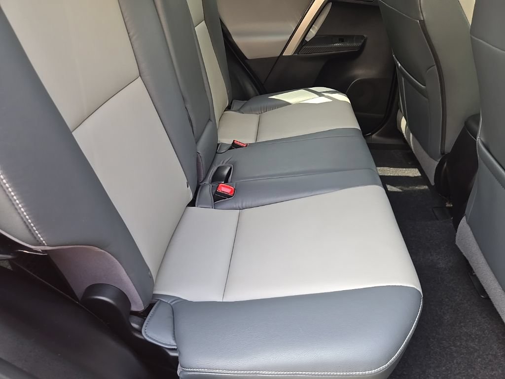 Used 2015 Toyota RAV4 Limited AWD/4WD image 35