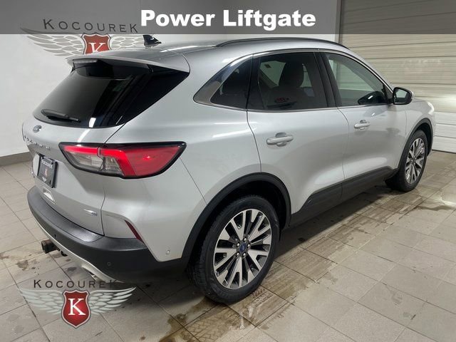 Used 2020 Ford Escape Titanium image 7