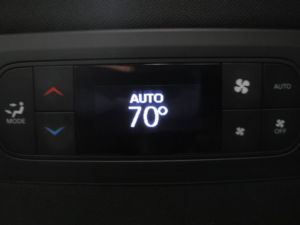 Used 2025 Chrysler Pacifica Select FWD image 25