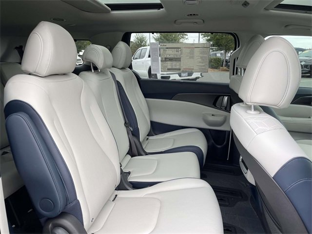 New 2026 Kia Carnival SX image 17