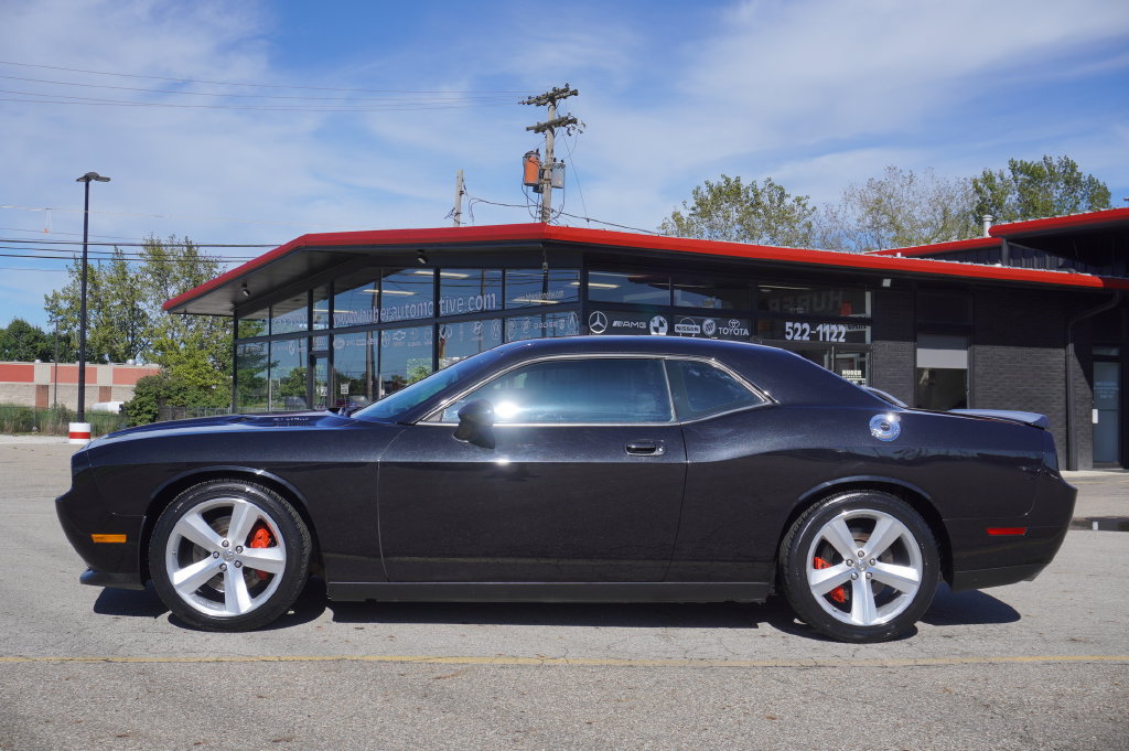 Used 2009 Dodge Challenger SRT8 w/ SRT Option Group II RWD image 4