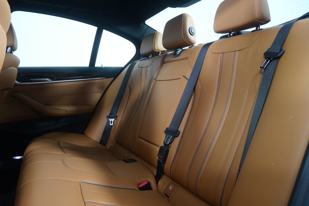 Used 2019 BMW 540i RWD image 15