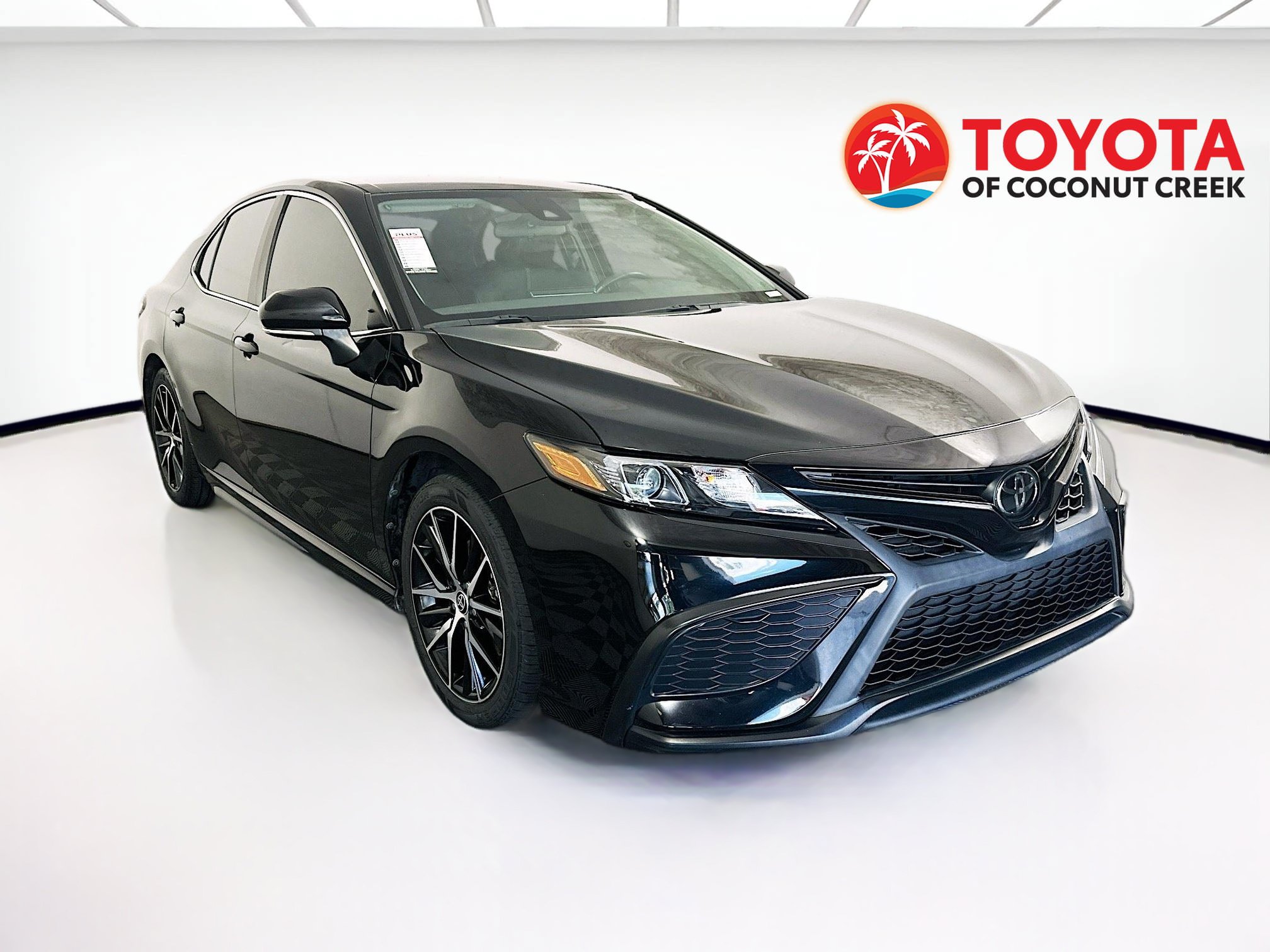 Used 2023 Toyota Camry SE