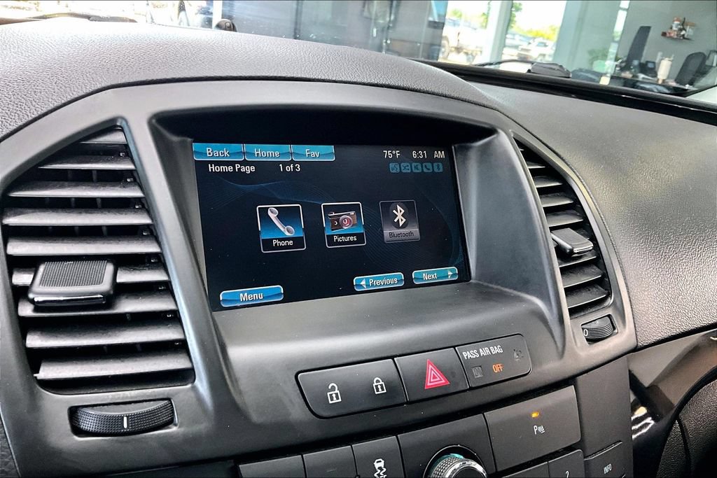 Used 2013 Buick Regal Premium FWD image 13